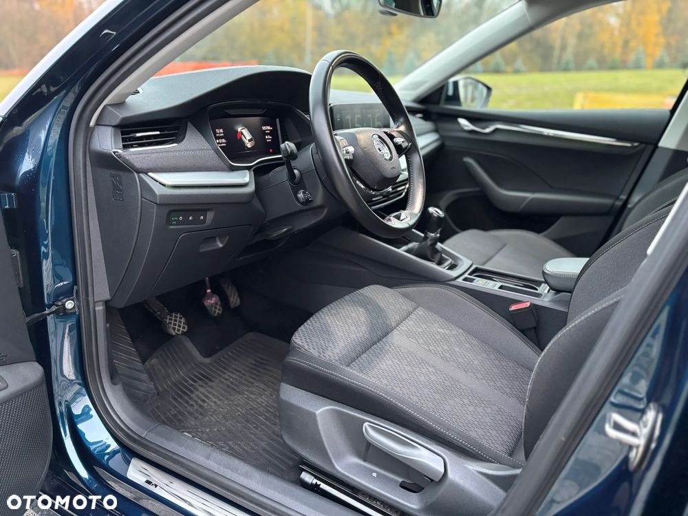 Skoda Octavia 1.5 TSI ACT Style - 9