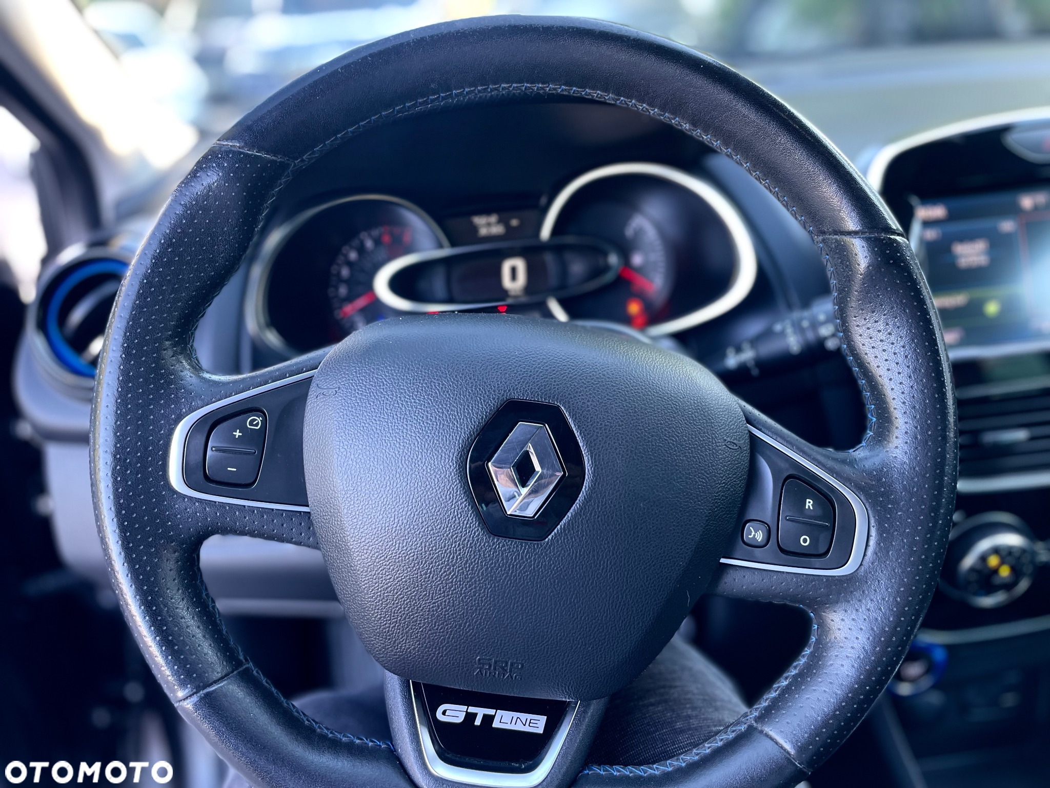 Renault Clio TCe 90 INTENS - 18