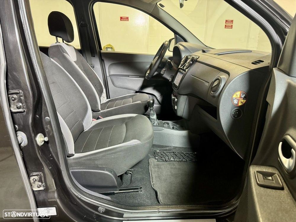Dacia Lodgy 1.5 Blue dCi Stepway 7L - 27