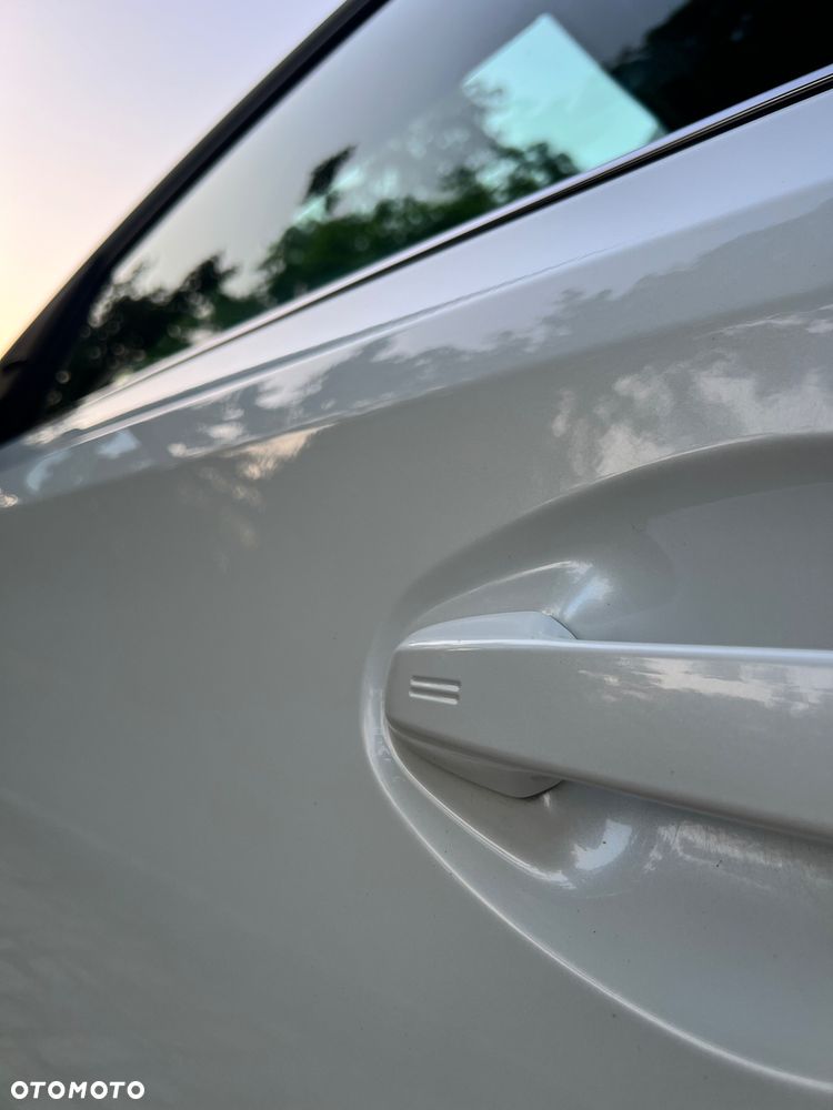 Toyota Auris 1.8 HSD Sol - 20