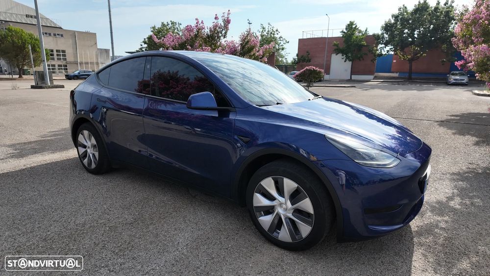 Tesla Model Y RWD - 1