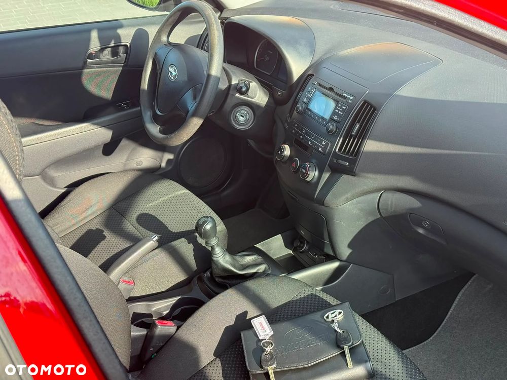 Hyundai i30 1.6 CRDi Classic - 10