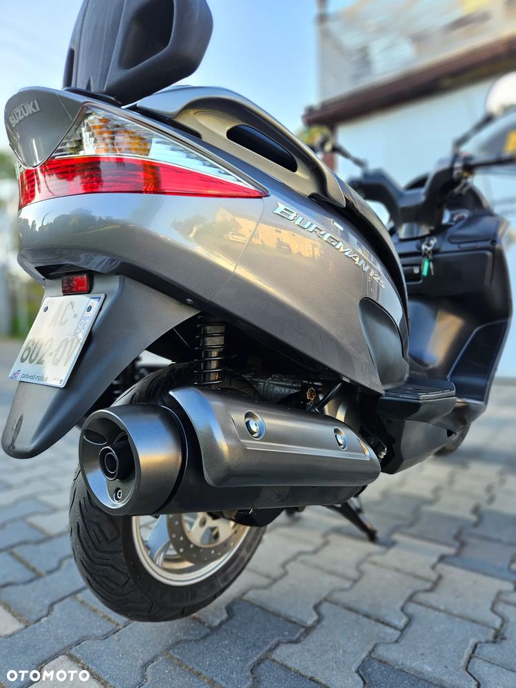 Suzuki Burgman - 5