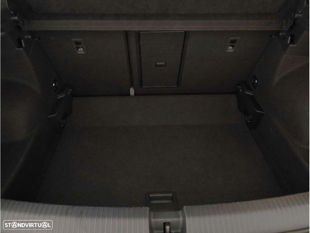 VW T-Roc 1.5 TSI R-Line DSG - 17