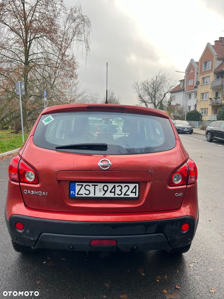 Nissan Qashqai 2.0 dCi 4x4 Lounge - 4