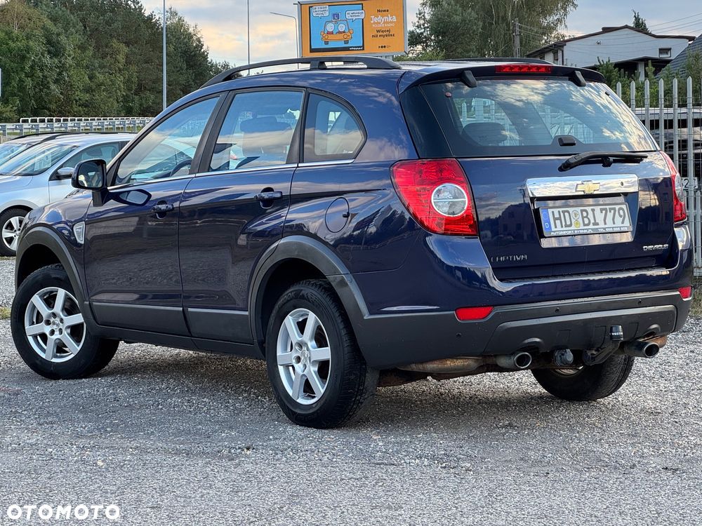 Chevrolet Captiva 2.4 LS 5os - 5