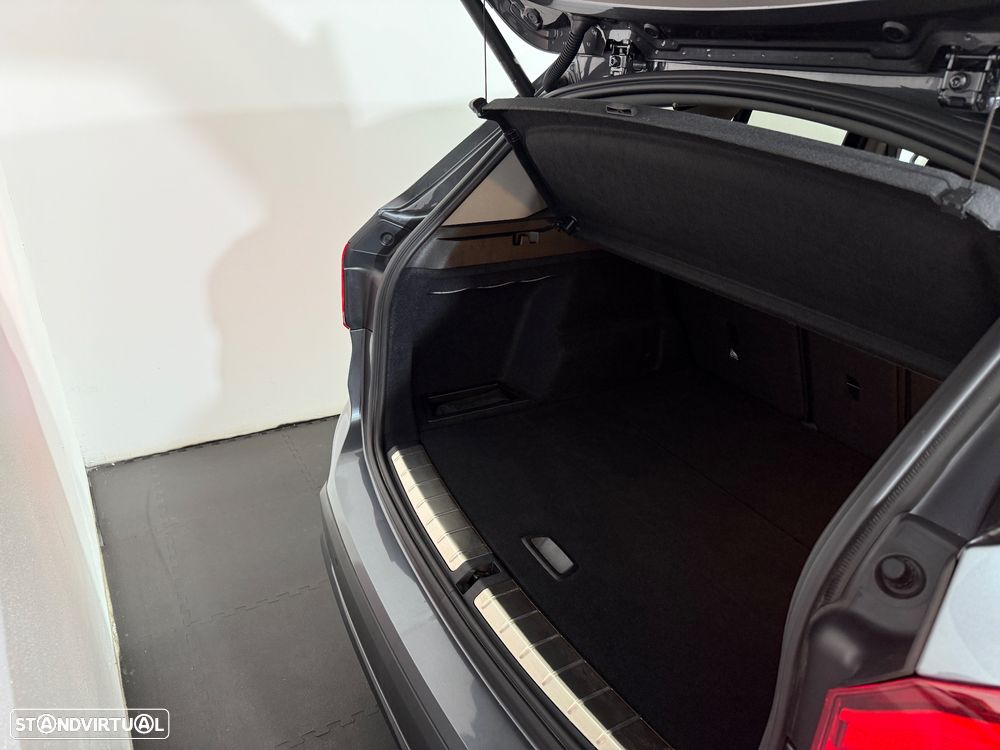 BMW X1 16 d sDrive Line Sport - 28