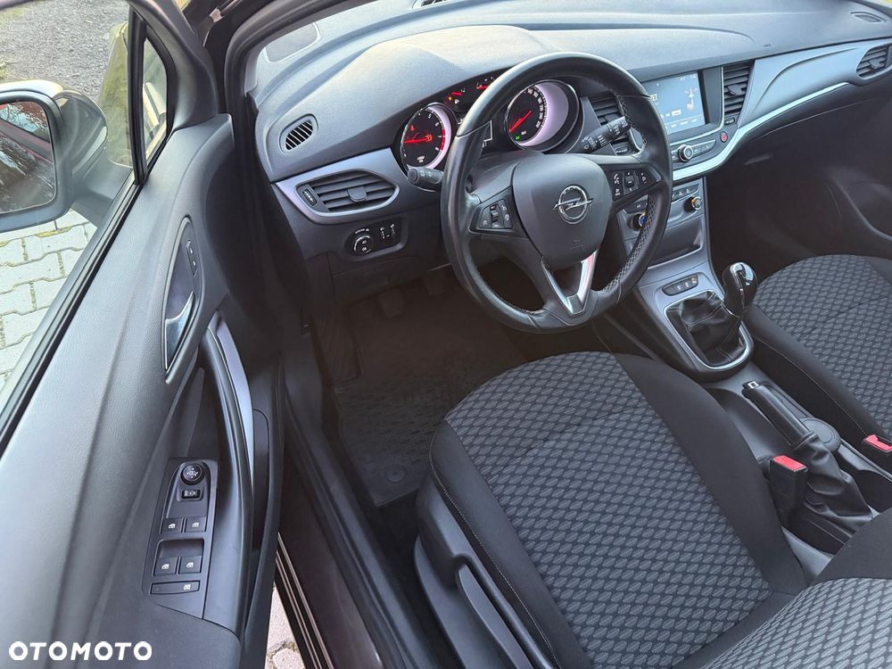 Opel Astra - 10