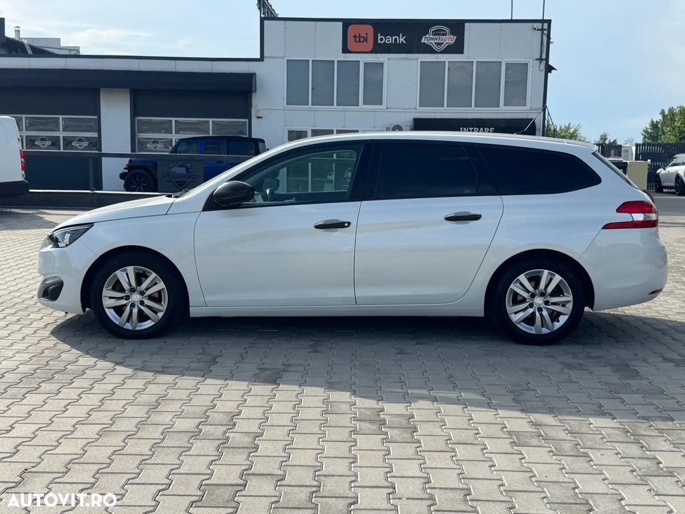 Peugeot 308 BlueHDi 130 EAT8 Stop & Start Allure - 4
