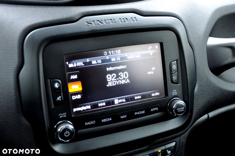 Jeep Renegade 1.4 MultiAir Night Eagle - 30