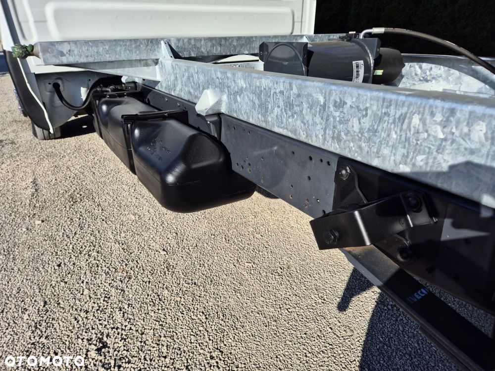 Iveco 35C15 50C15 3.0 150KM/ Wywrotka 3-stronna/ - 9