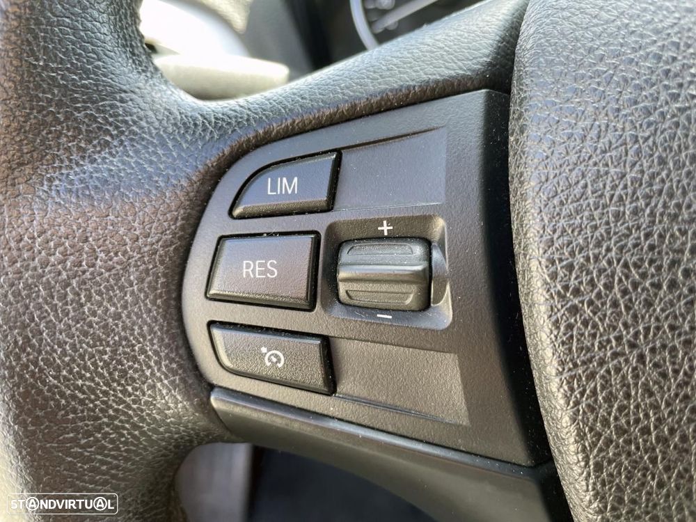 BMW 116 d Line Sport Auto - 29