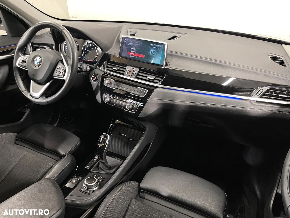 BMW X1 xDrive20i AT - 10