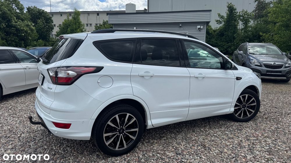 Ford Kuga 1.5 EcoBoost 2x4 ST-Line - 18