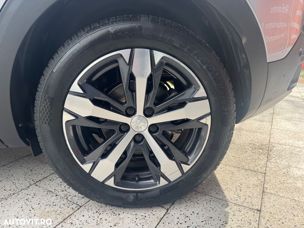 Peugeot 3008 PureTech 130 Stop & Start GPF EAT8 Active Pack - 25