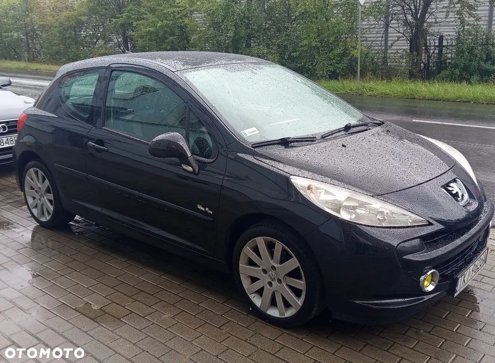 Peugeot 207 - 1