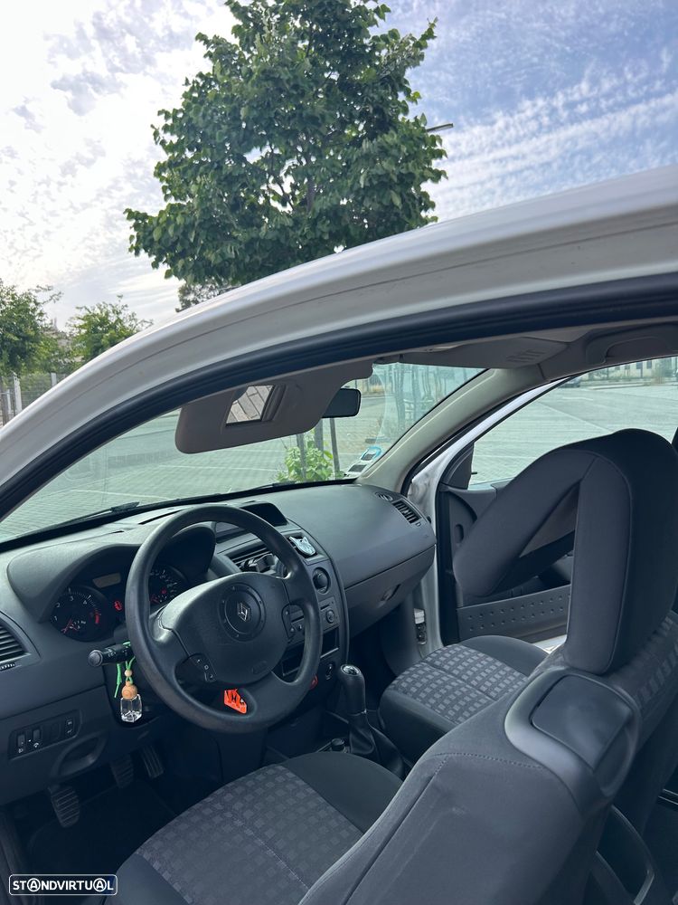 Renault Mégane - 6