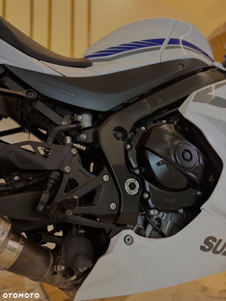 Suzuki GSX-R - 12