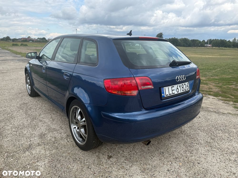 Audi A3 Sportback - 11
