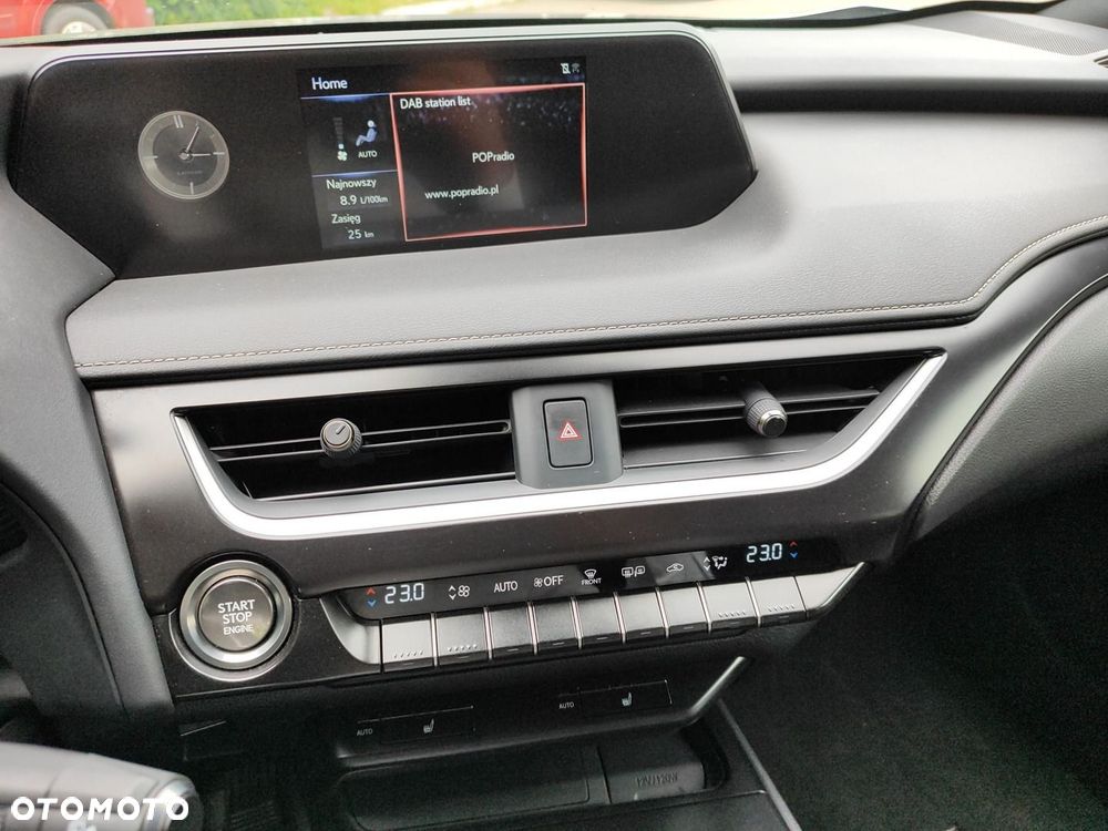 Lexus UX 200 GPF Business Edition 2WD - 17