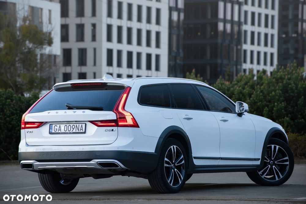 Volvo V90 Cross Country D5 AWD Pro - 7