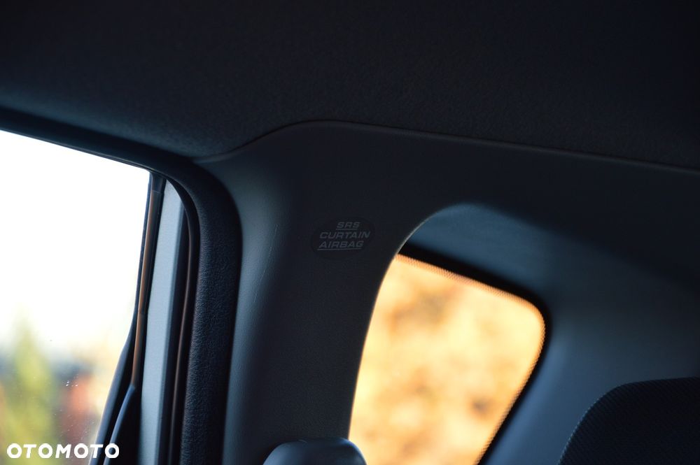 Toyota Corolla Verso 1.6 Sol - 28