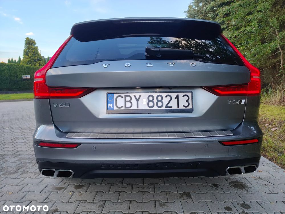Volvo V60 Cross Country T5 AWD Geartronic - 10