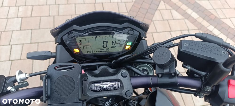 Suzuki GSX 1000 - 13