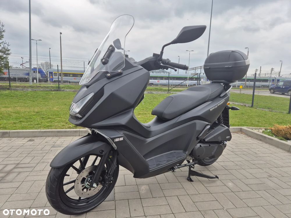Kymco Skytown - 1