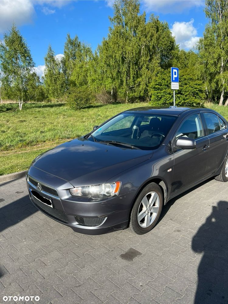 Mitsubishi Lancer - 1