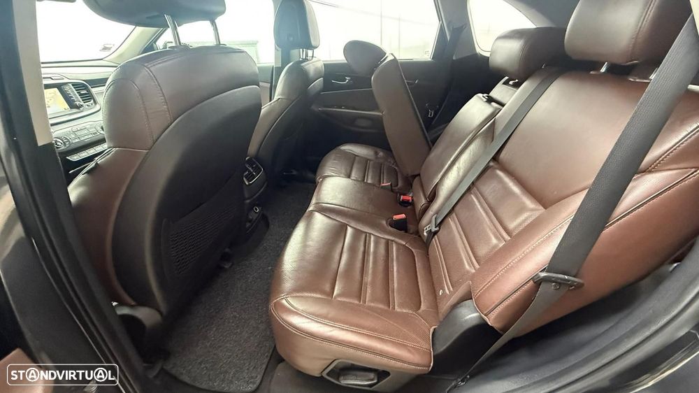 Kia Sorento 2.2 CRDi Premium Aut. - 4
