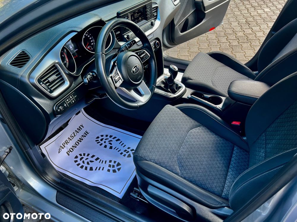 Kia Ceed 1.6 CRDi SCR L - 17