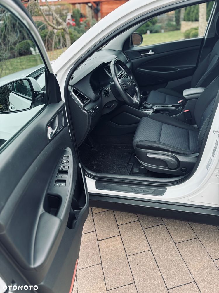 Hyundai Tucson 2.0 CRDi 4WD Automatik Style - 8