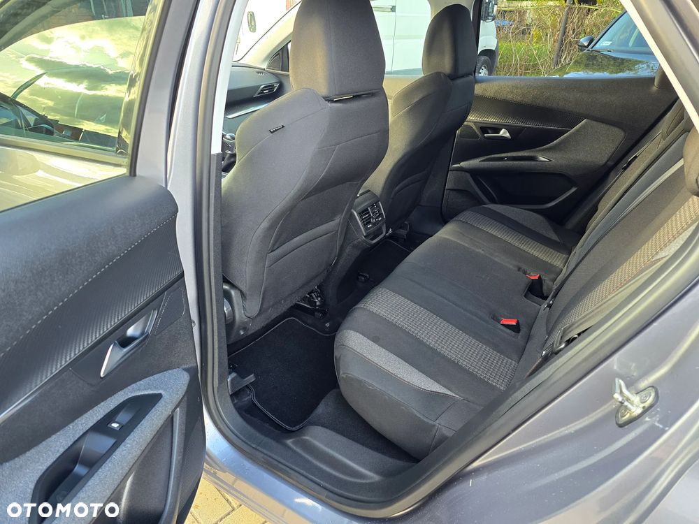 Peugeot 3008 - 9