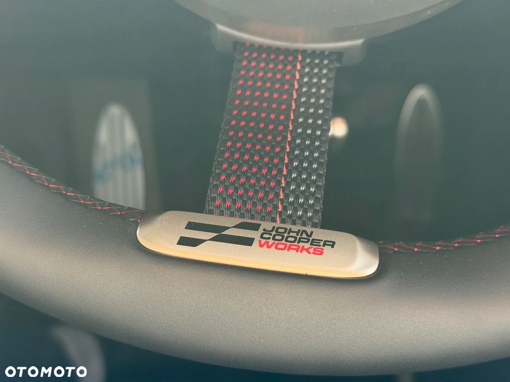 MINI John Cooper Works - 16