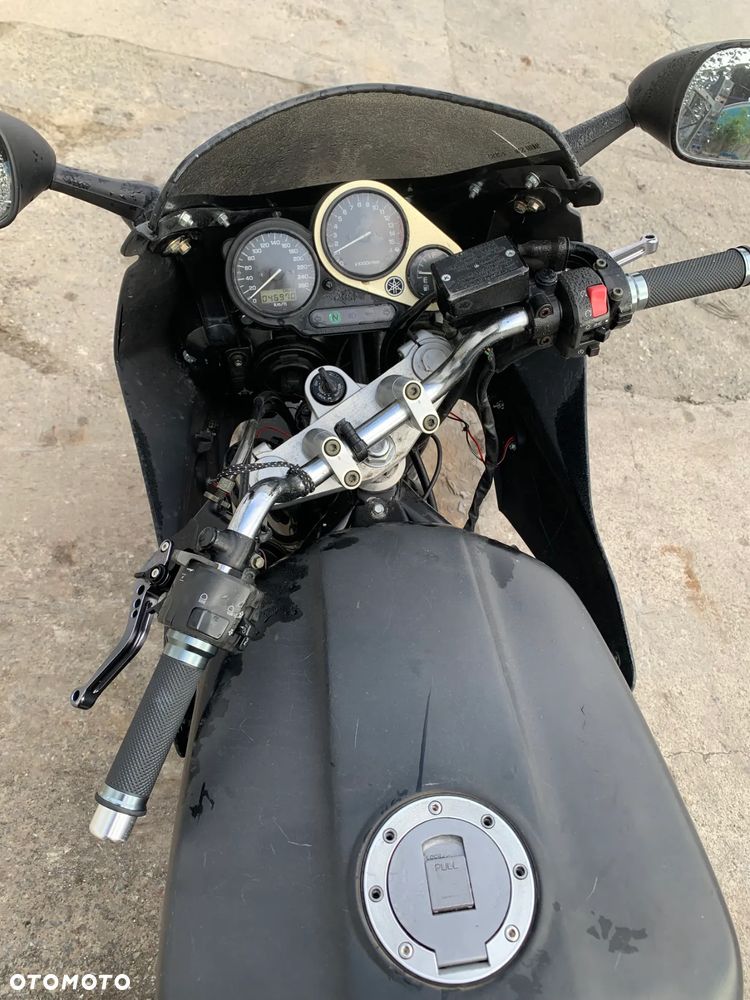 YAMAHA FAZER 600 1997 *MOTOCYKL NA CZĘŚCI* 2506 LAMPA ŚWIATŁA PRZÓD TYŁ BŁOTNIK TYŁ PRZÓD LEWY PRAWY HAMULCE ZACISKI PRZÓD TYŁ SZYBA OWIEWKA LUSTERKA LEWY PRAWY AMORTYZATOR UKŁAD WYDECHOWY SILNIK KIEROWNICA MANETKA LICZNIK KLAMKA RAMA - 8