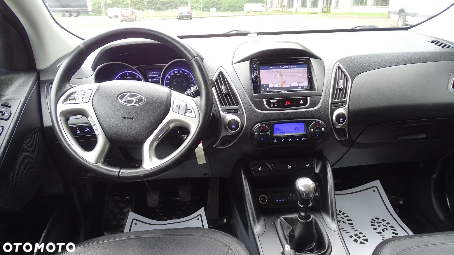 Hyundai ix35 1.7 CRDi Premium 2WD - 10