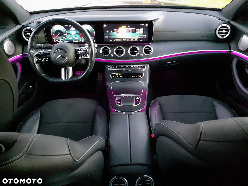 Mercedes-Benz Klasa E 220 d 4-Matic AMG - 29