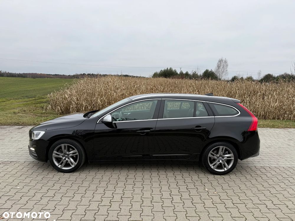 Volvo V60 D3 Geartronic RDesign - 2