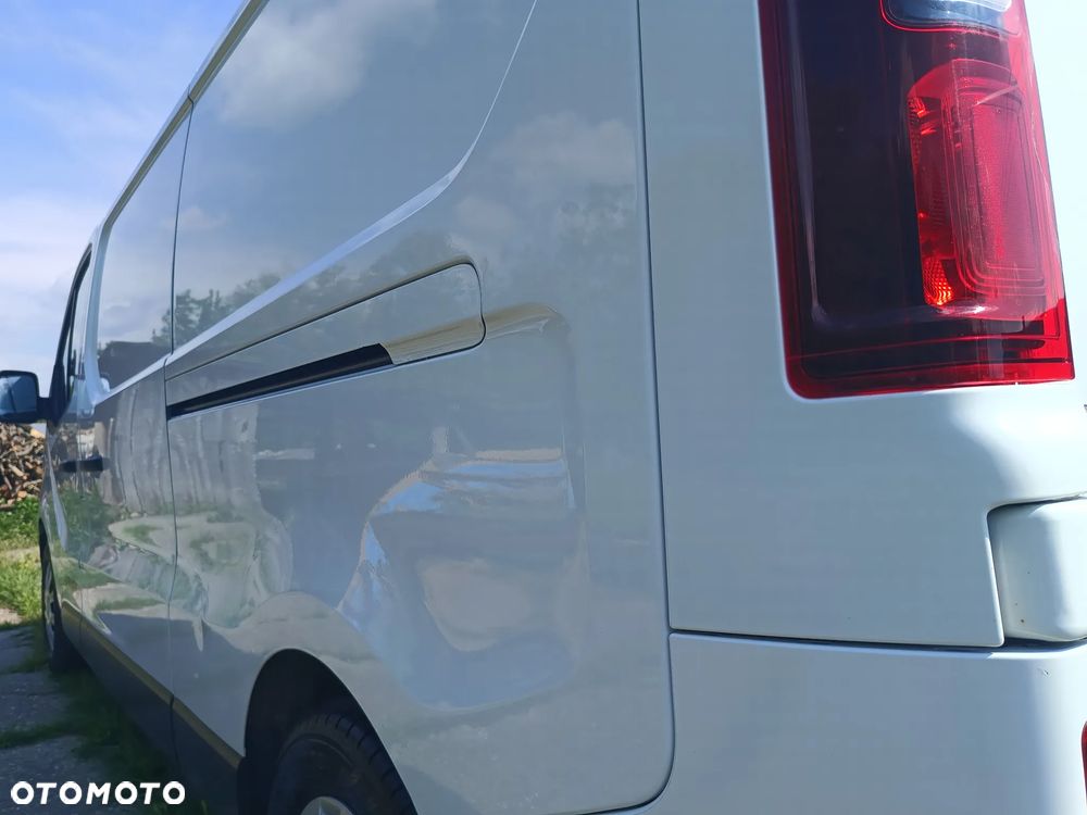 Renault Trafic L2H1 2.0 diesel 145kM 2019rok WEBASTO, CZUJNIKI PARKOWANIA, HAK, NIEWIELKI PRZEBIEG stan BDB, BEZWPADKOWY! - 17