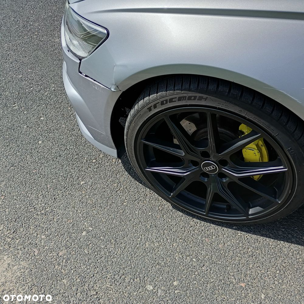 Audi A6 Avant 3.0 TDI quattro S tronic - 9