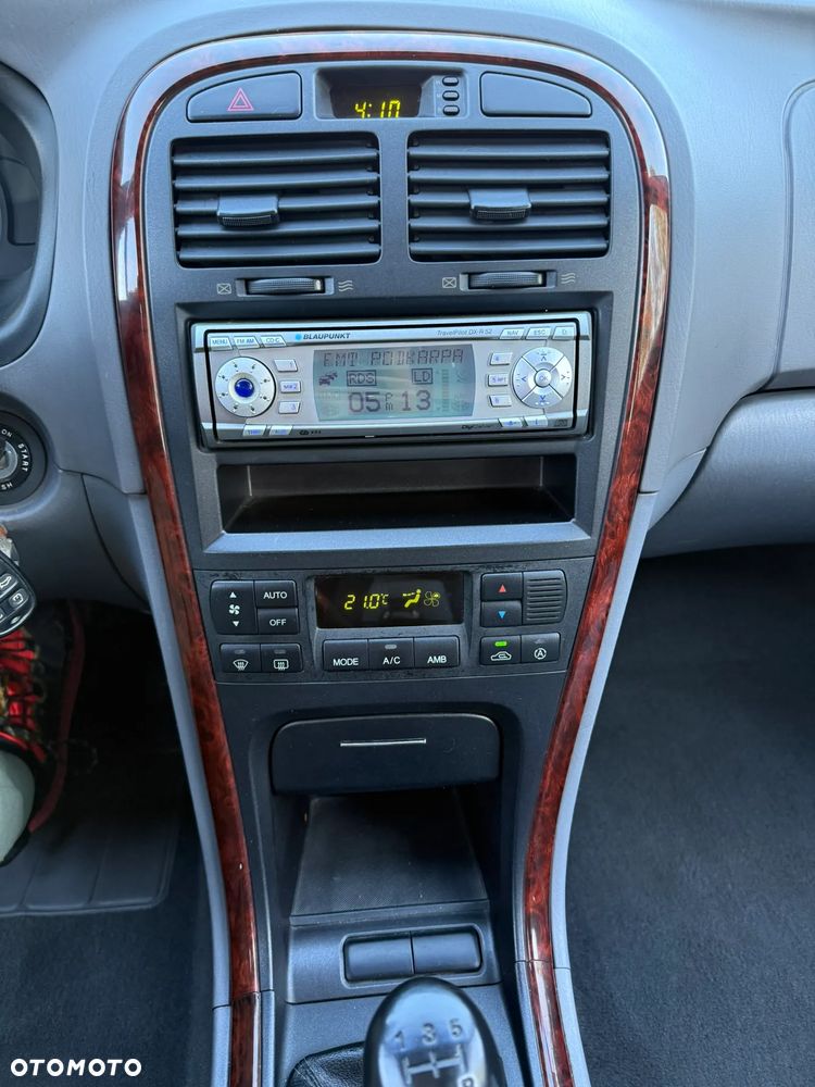 Kia Magentis 2.0 (air4) / Gold - 13