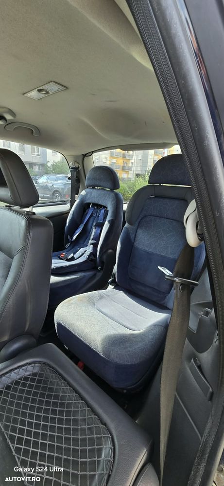 Volkswagen Sharan 2.0 TDI Comfortline - 17