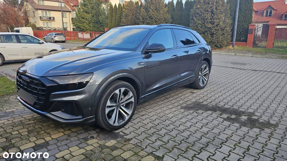 Audi Q8 - 6
