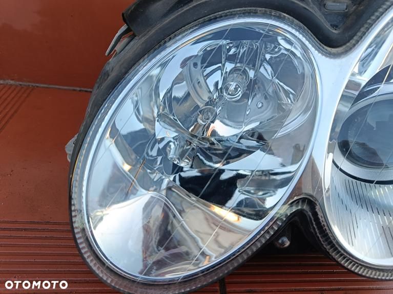 MERCEDES W209 CLK LAMPA IGŁA 2023r PRZÓD PRZEDNIA  BI XENON NIE SKRĘTNY LEWA - 2