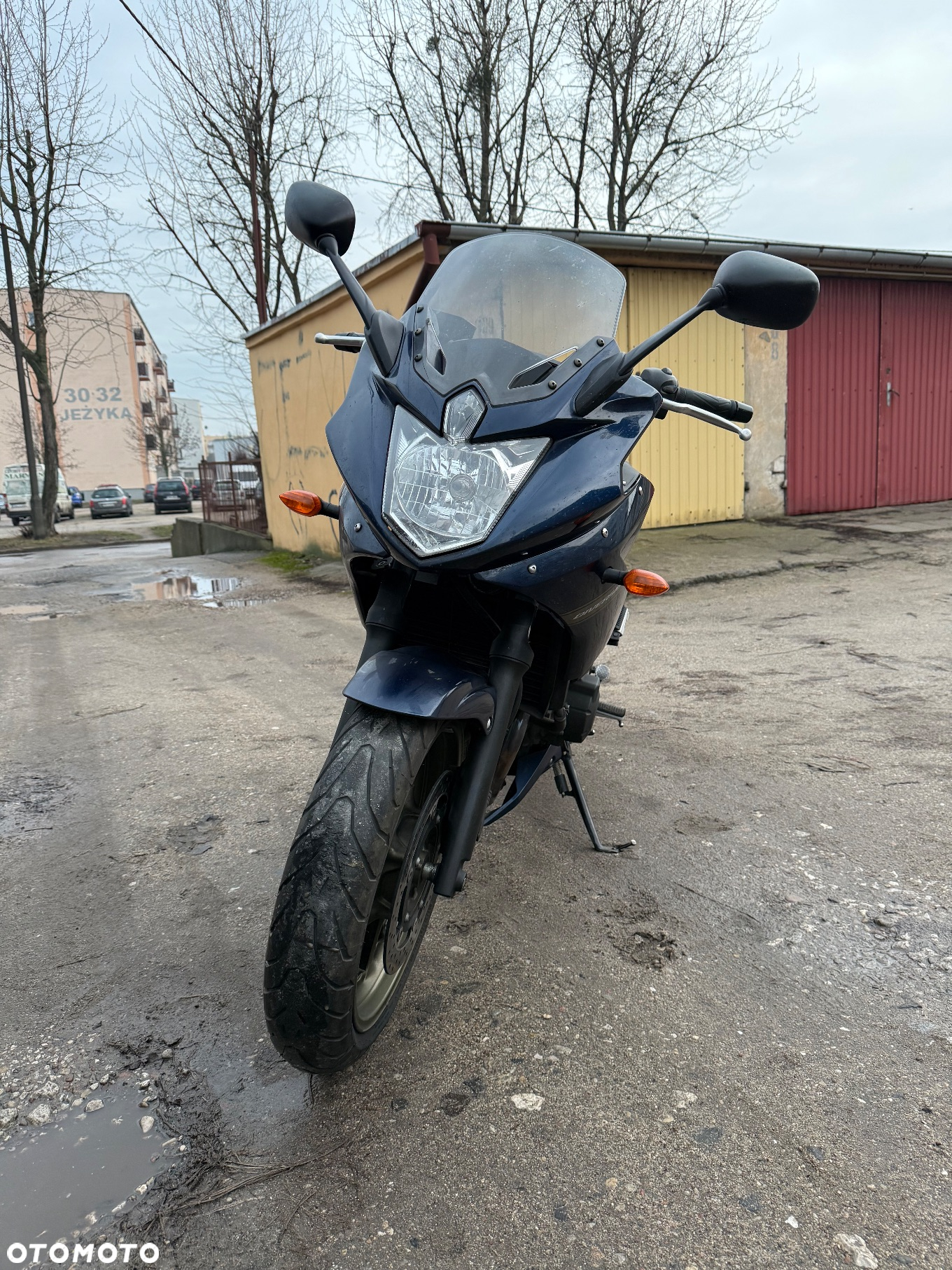 Yamaha XJ - 4