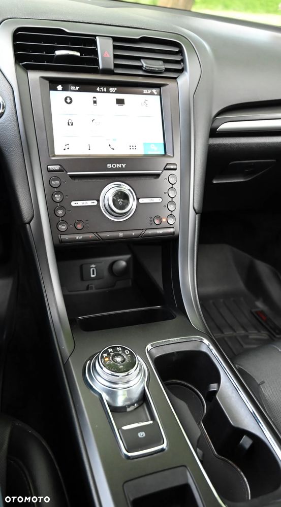 Ford Fusion 2.0 EcoBoost Titanium - 35
