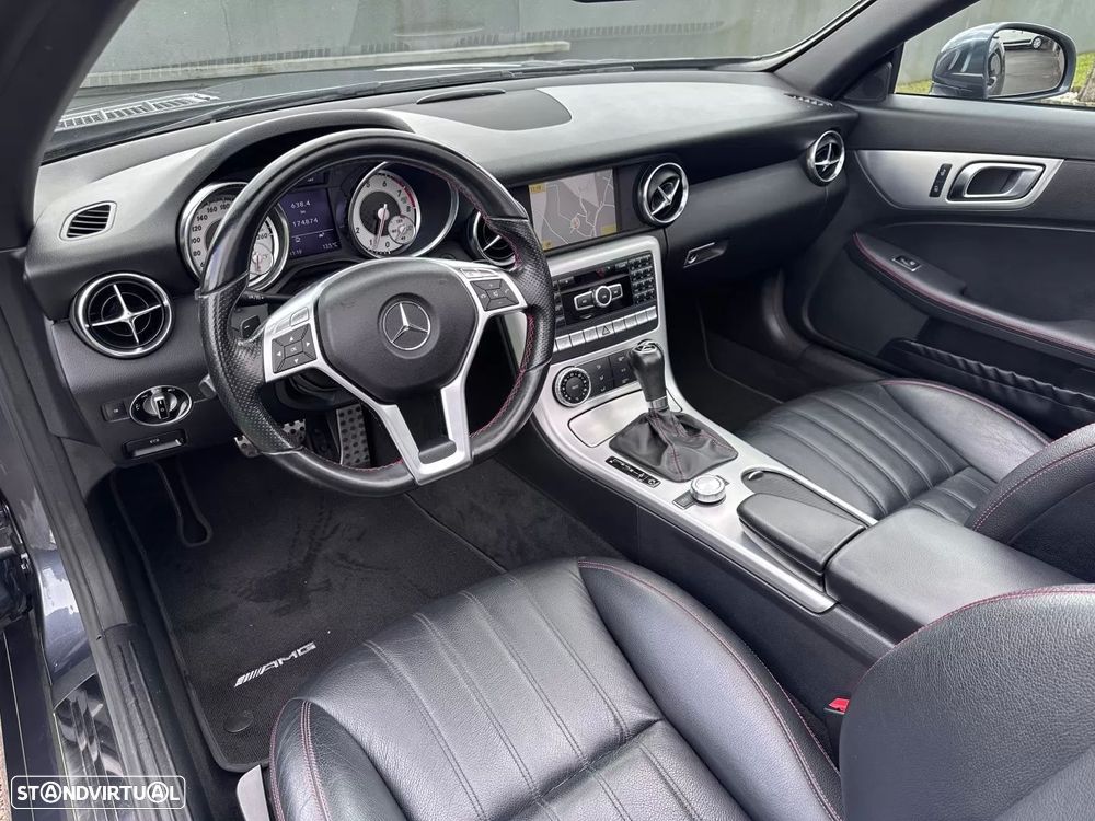 Mercedes-Benz SLK 250 (BlueEFFICIENCY) 7G-TRONIC CarbonLOOK Edition - 24