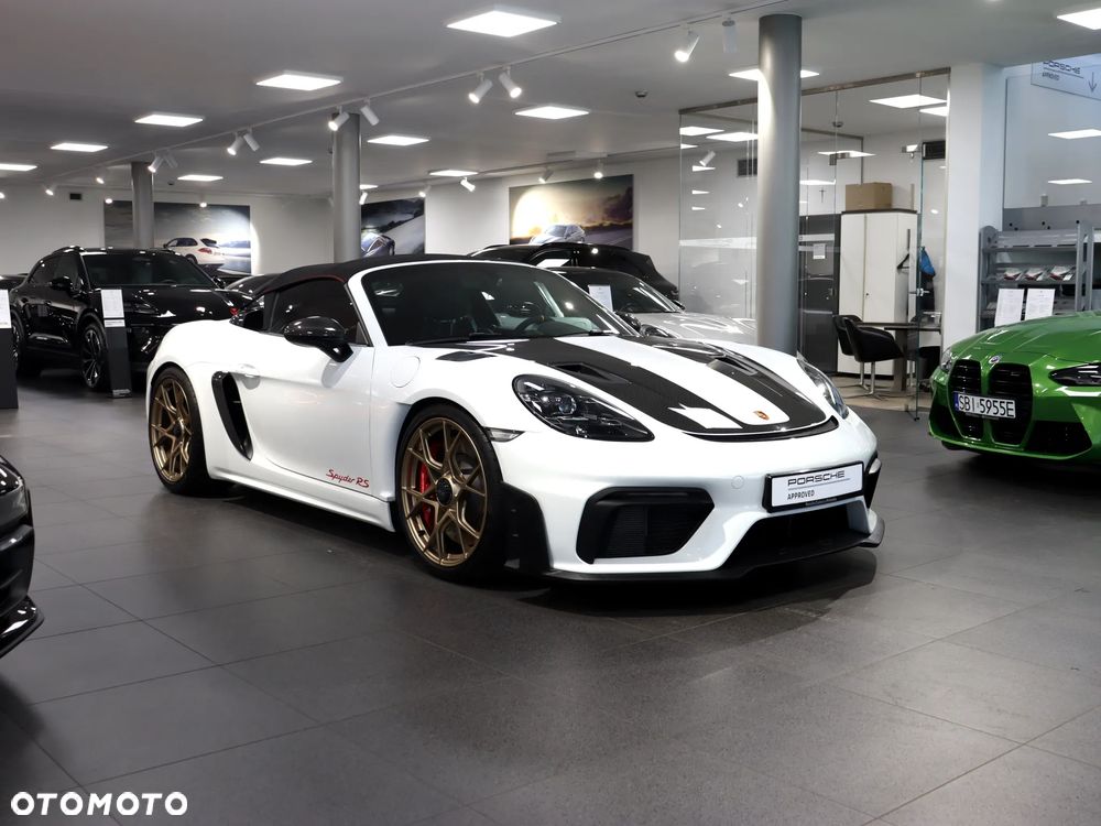 Porsche 718 Spyder - 7