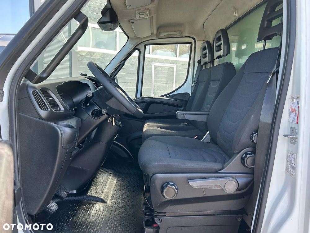 Iveco Daily 70C15 3.0 HPI Kontener 10 palet + winda 1500kg **Climatronic**Sprowadzony**2017R** - 8